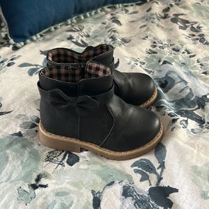 Toddler Black Bow Boots - Sz 7
